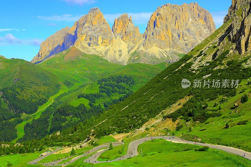 Pordoi, Sella sassolungo山地车，Dolomites，意大利泰洛阿尔卑斯山